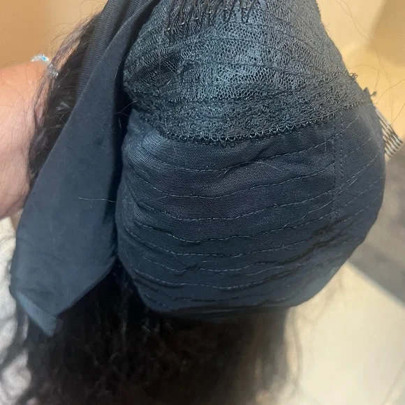 Black Hair Wig. Includes box/net, hair brush, and wig cap.. - Picture 4 of 8